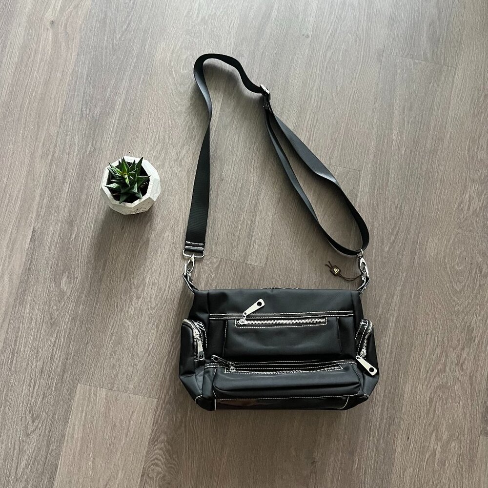 Black Nylon Shoulder/Crossbody Purse